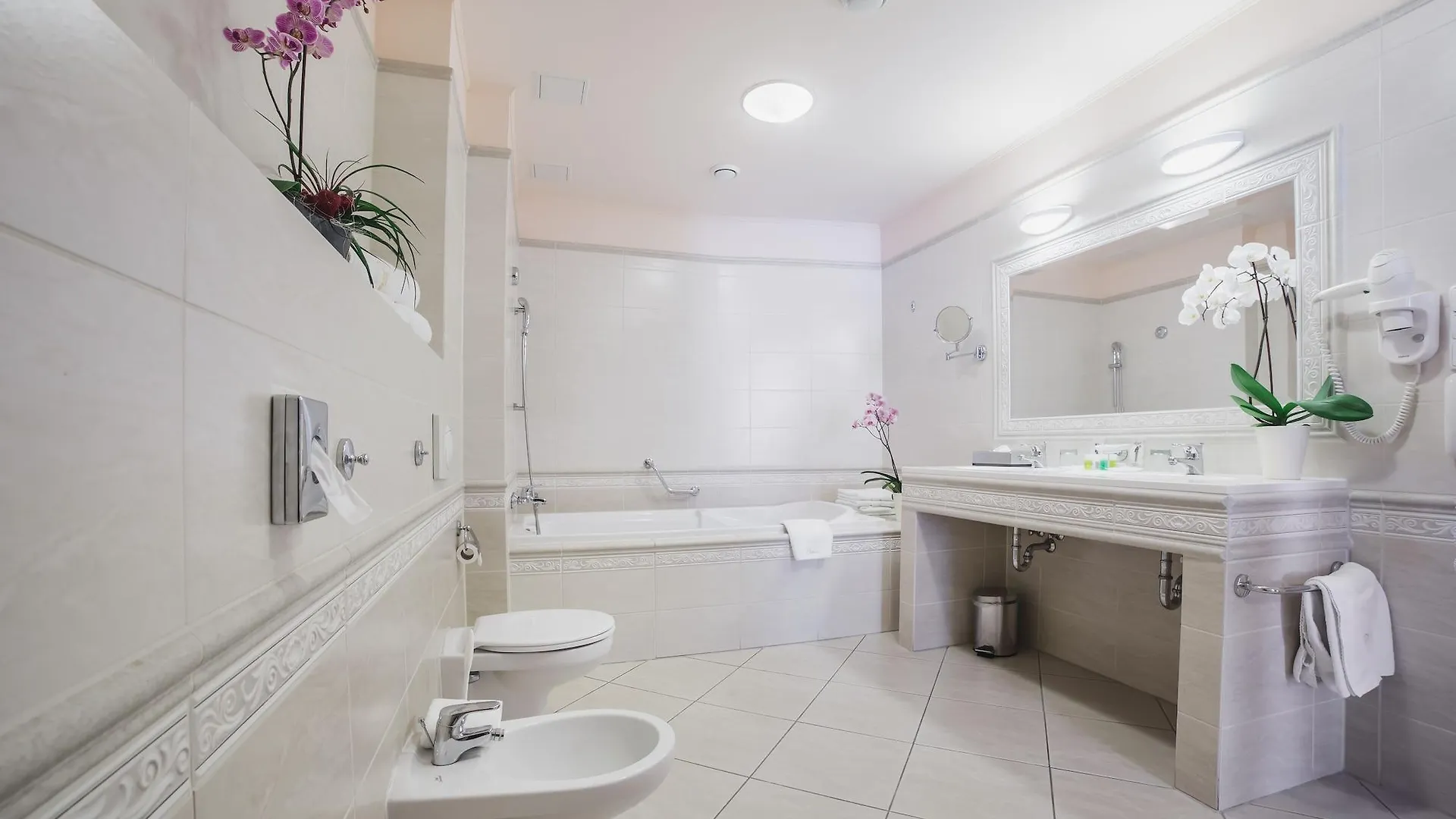Interhotel Central Karlovy Vary Hotel