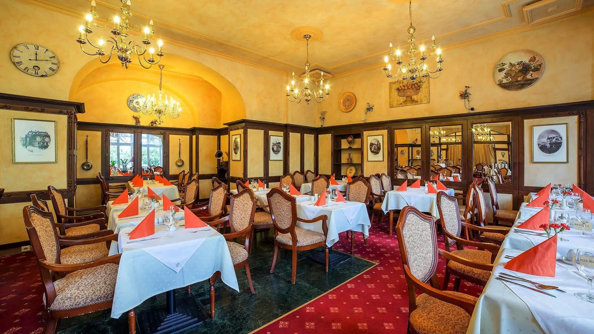 Interhotel Central Karlovy Vary 4*,
