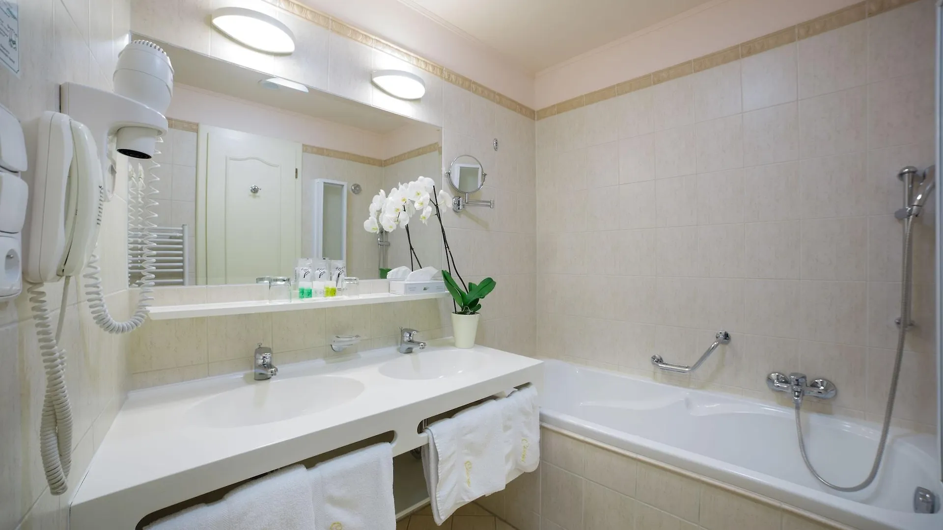 Interhotel Central Karlovy Vary 4*,  Czech Republic