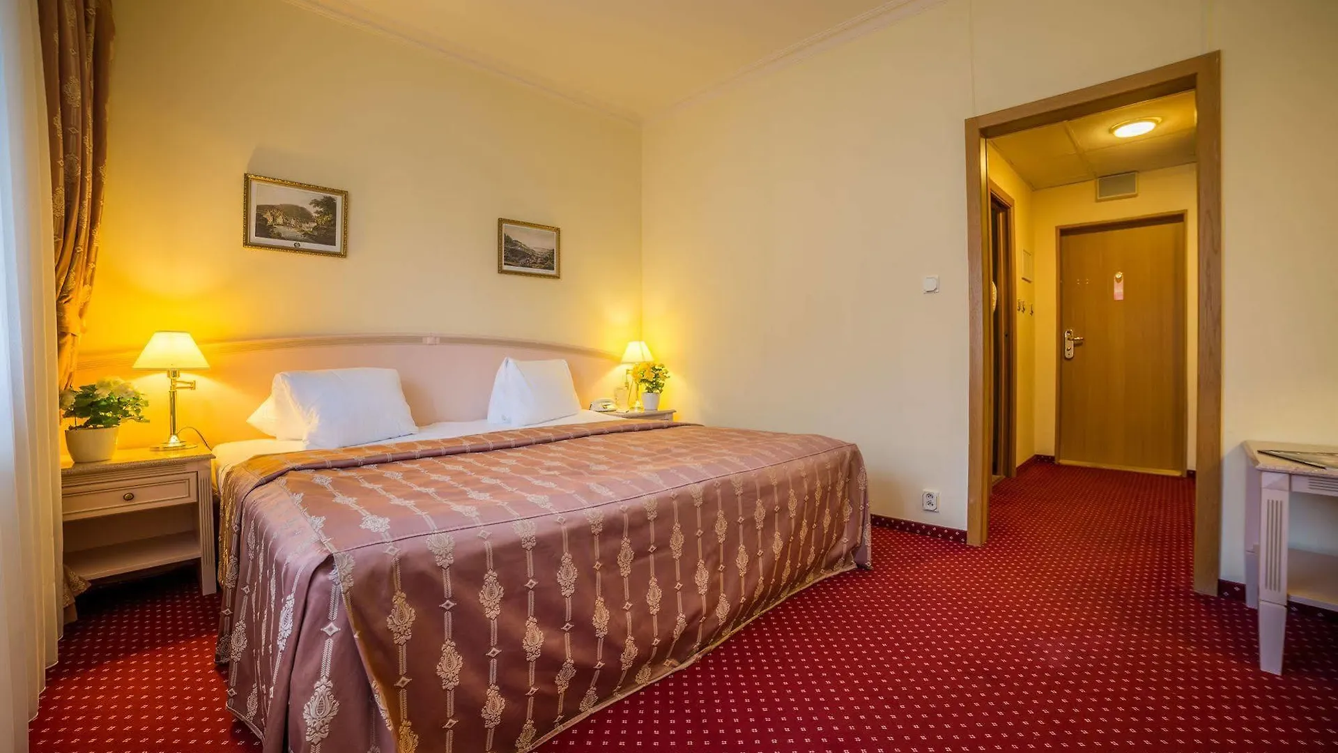 Interhotel Central Karlovy Vary